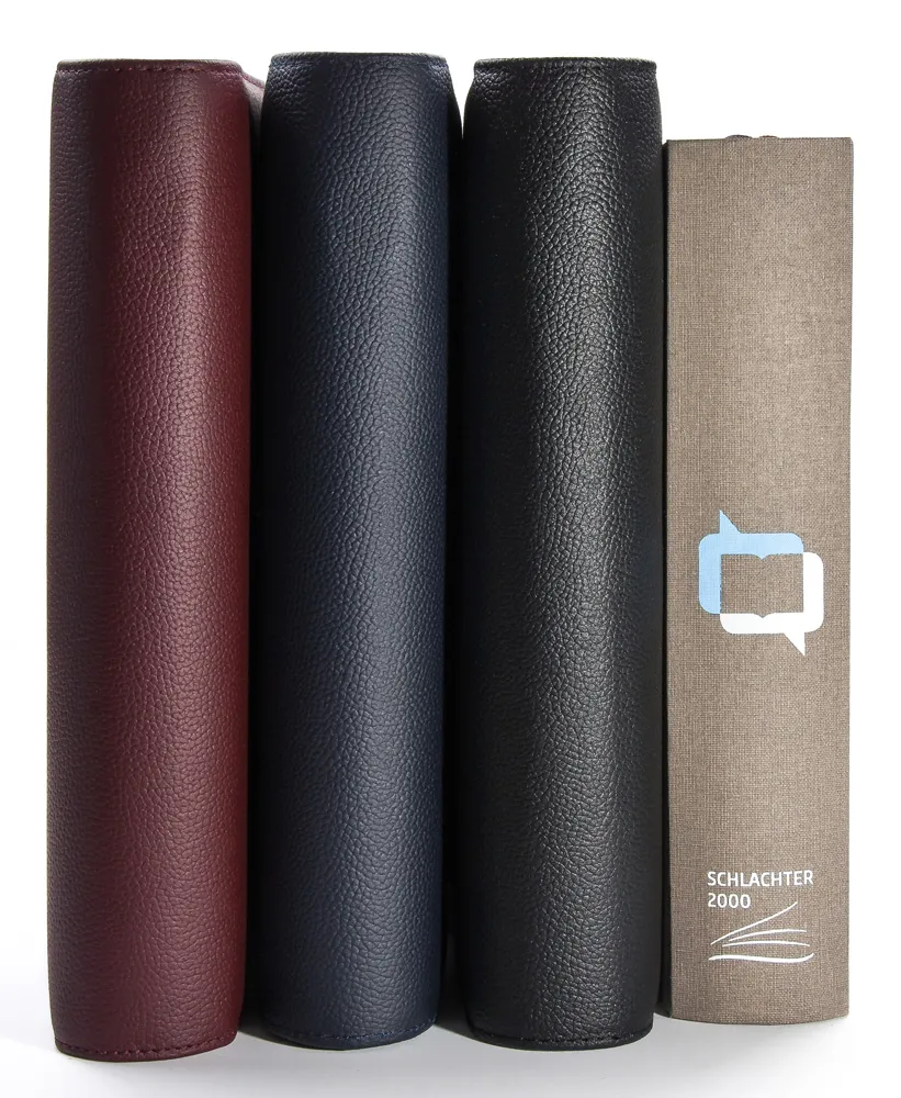 MacArthur Studienbibel mit Echtleder-Bibelhülle - Hülle in leicht genarbten Echtleder mit...