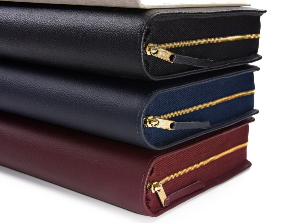 MacArthur Studienbibel mit Echtleder-Bibelhülle - Hülle in leicht genarbten Echtleder mit...