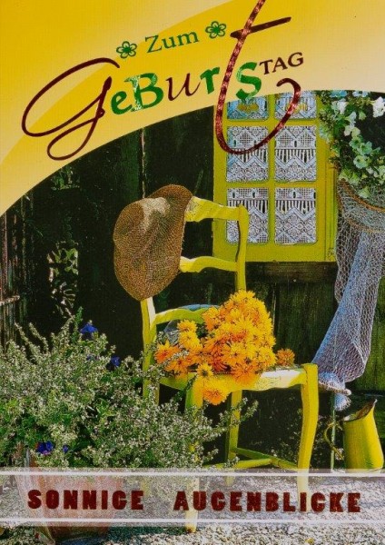 Faltkarte mit Umschlag Geburtstag Blumen und Hut auf Stuhl